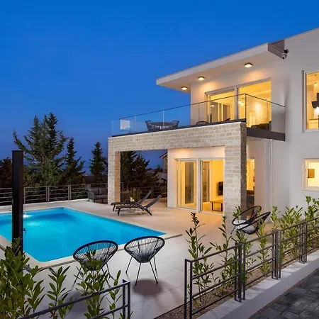 Apartamento Mare & Skye Murter