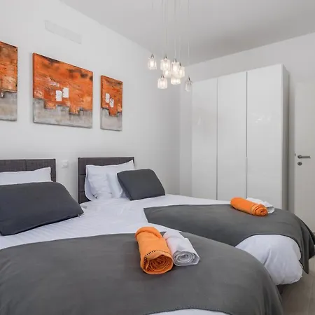 Mare & Skye Apartment Murter