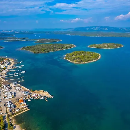 Mare & Skye Апартаменты