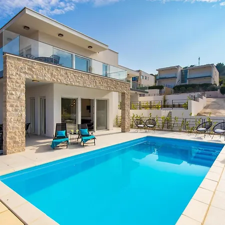 Mare & Skye * Муртер