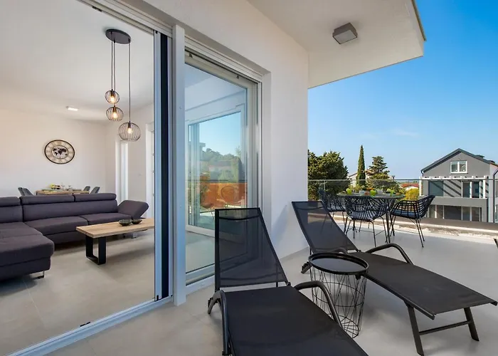 Apartamento Mare & Skye Murter